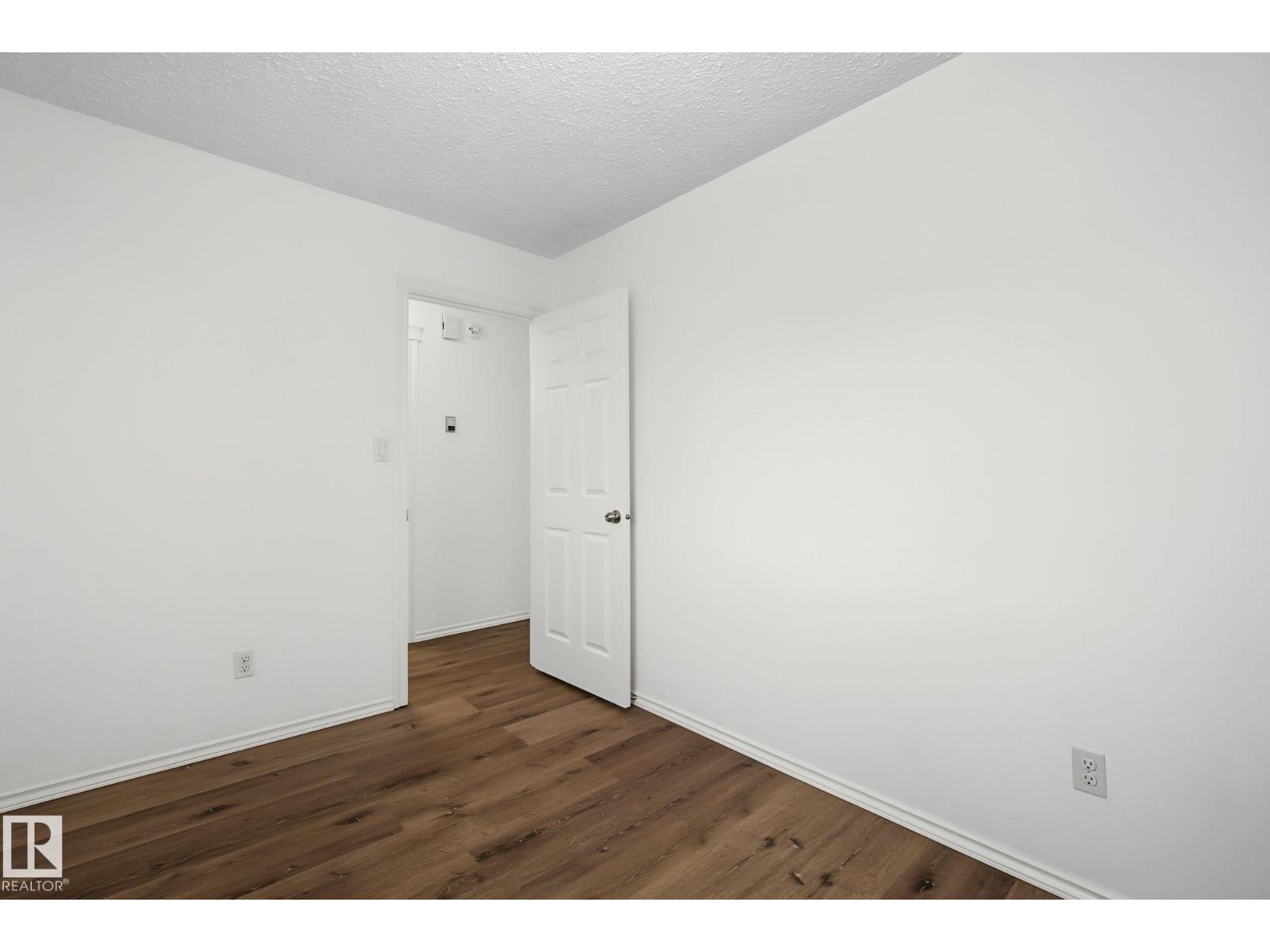 13849 114 ST NW - 17