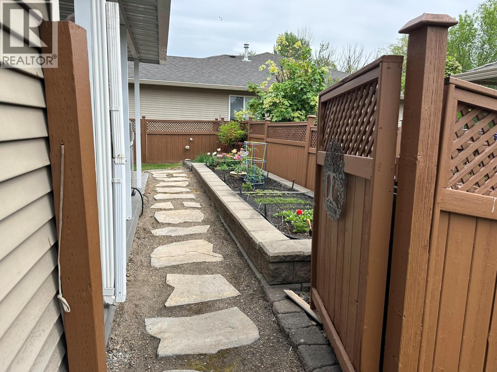 #14 5200 25 Avenue - Image 42