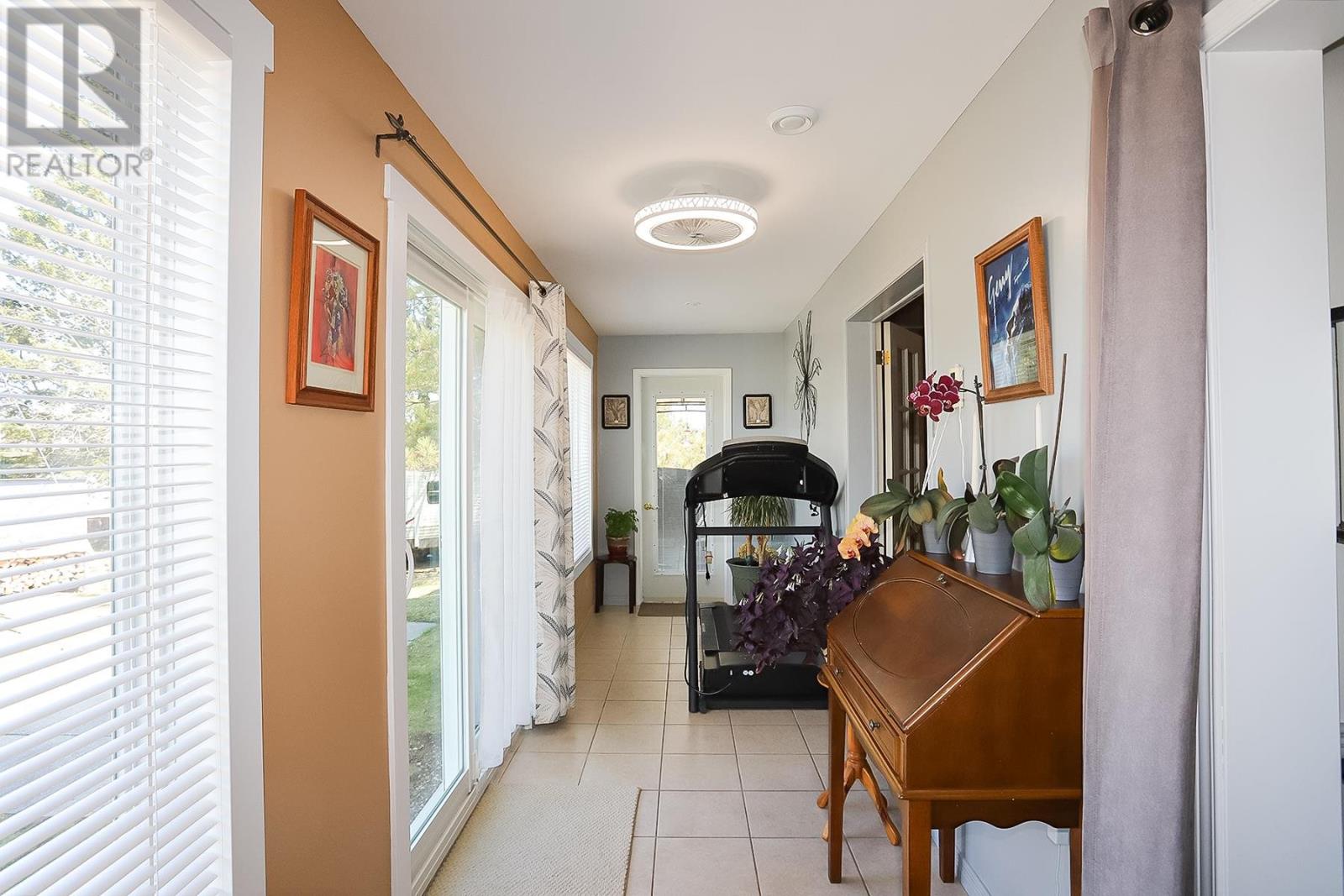 2233 Hilton RD - 31