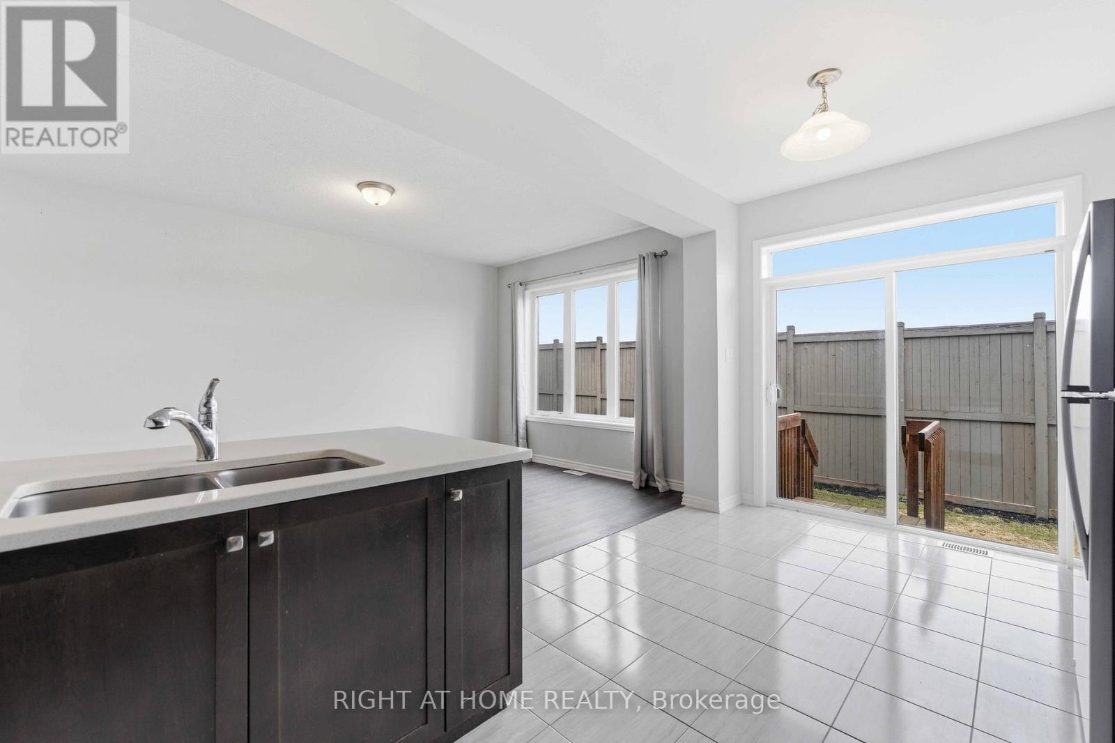 404 EDGEVALLEY COURT - 13