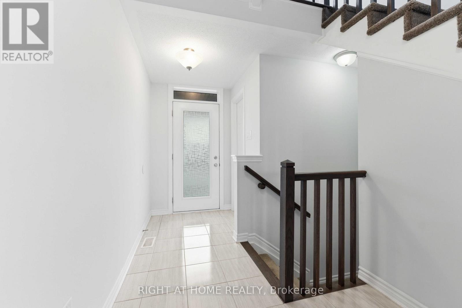 404 EDGEVALLEY COURT - 2