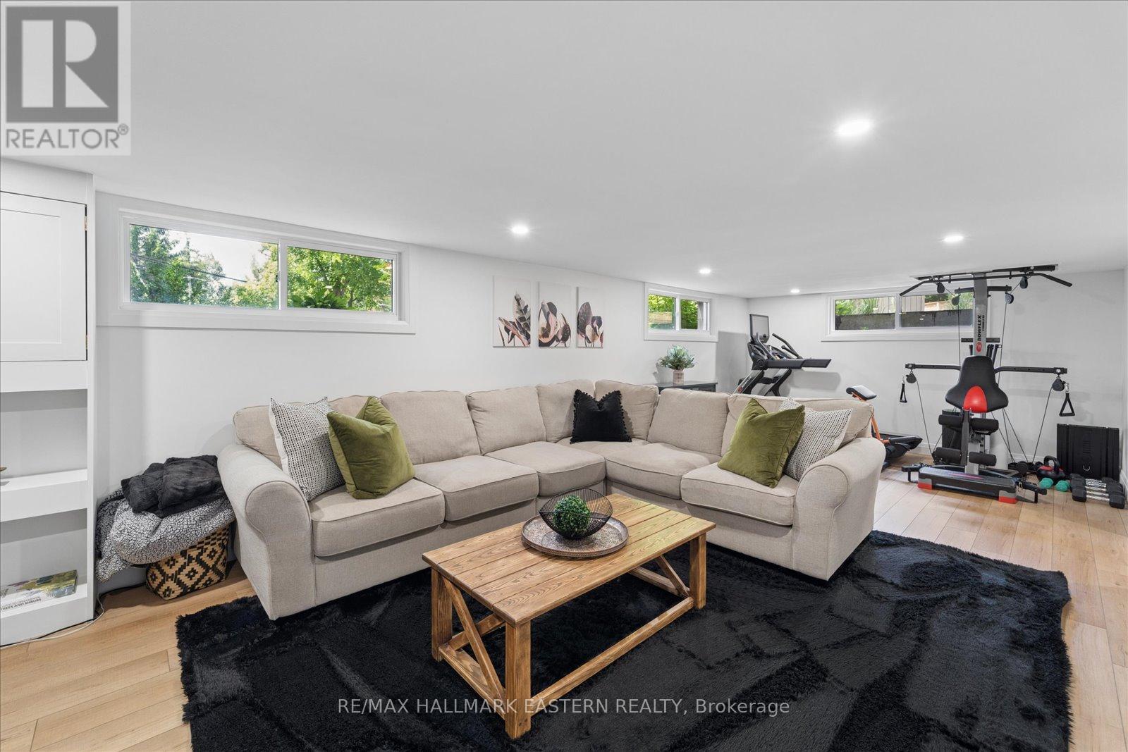 6 ROPER DRIVE - Image 31