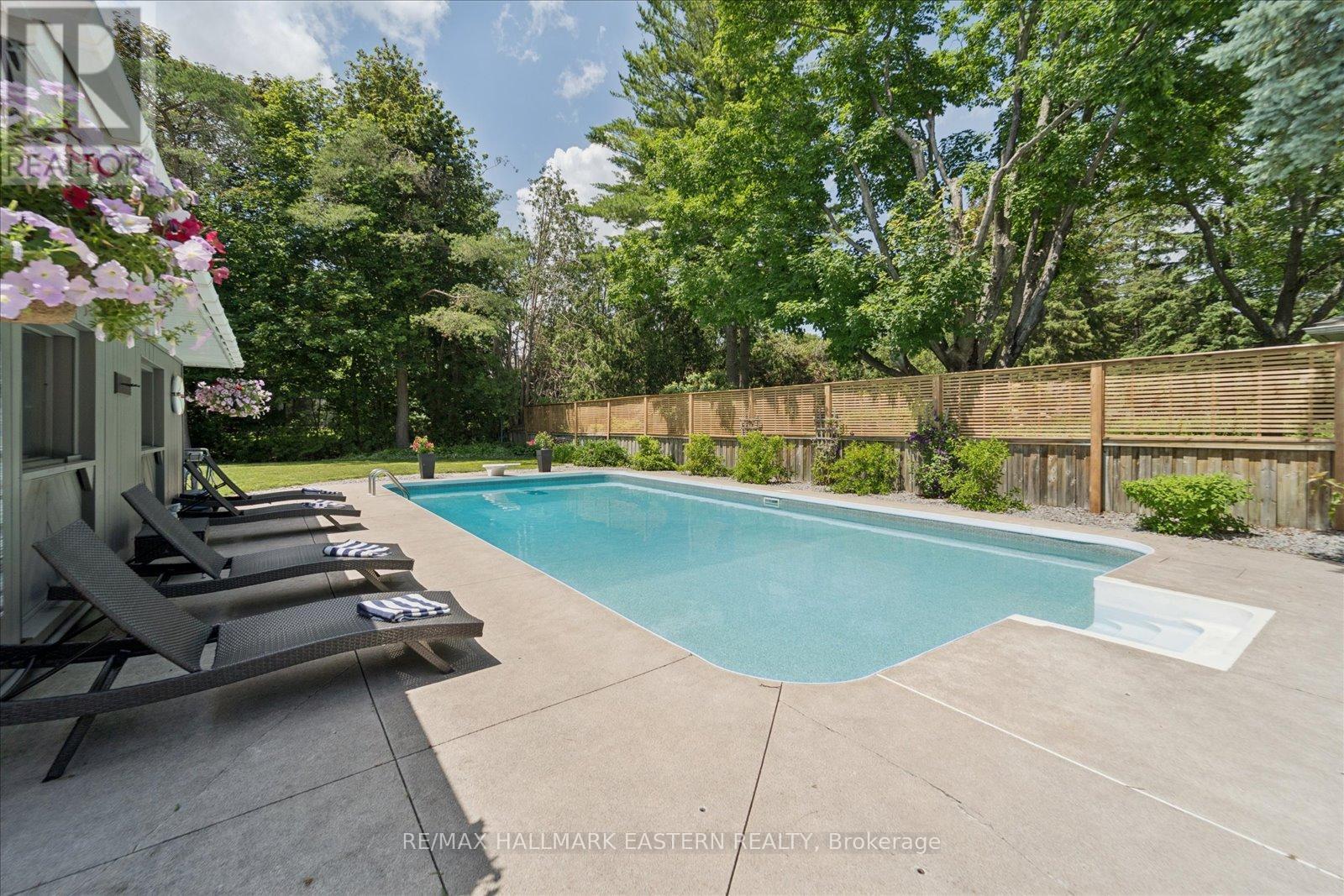 6 ROPER DRIVE - Image 35