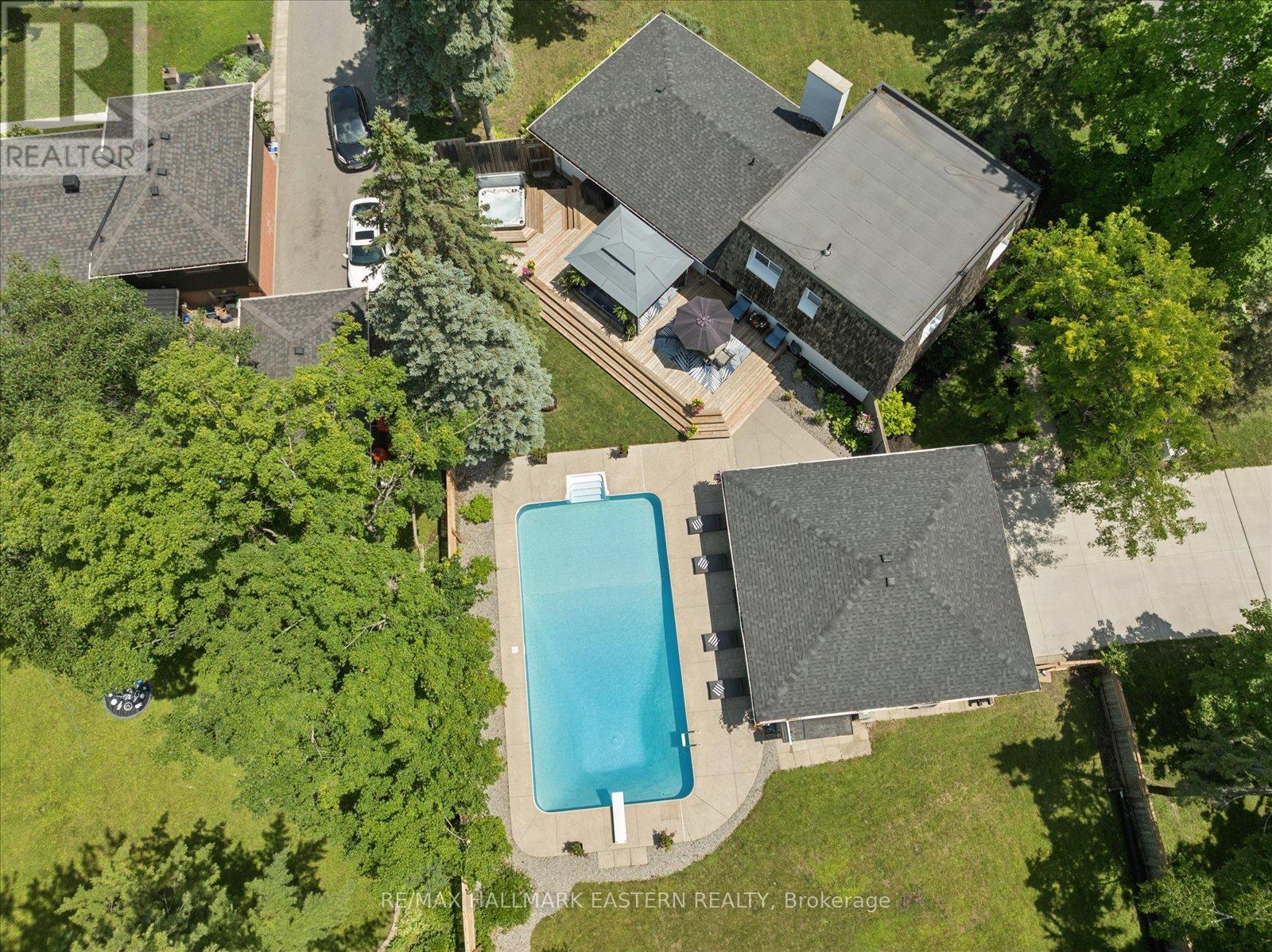 6 ROPER DRIVE - Image 45