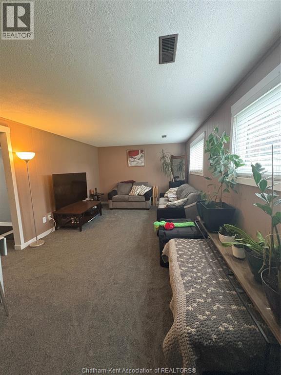 46 OTTAWA DRIVE - 14