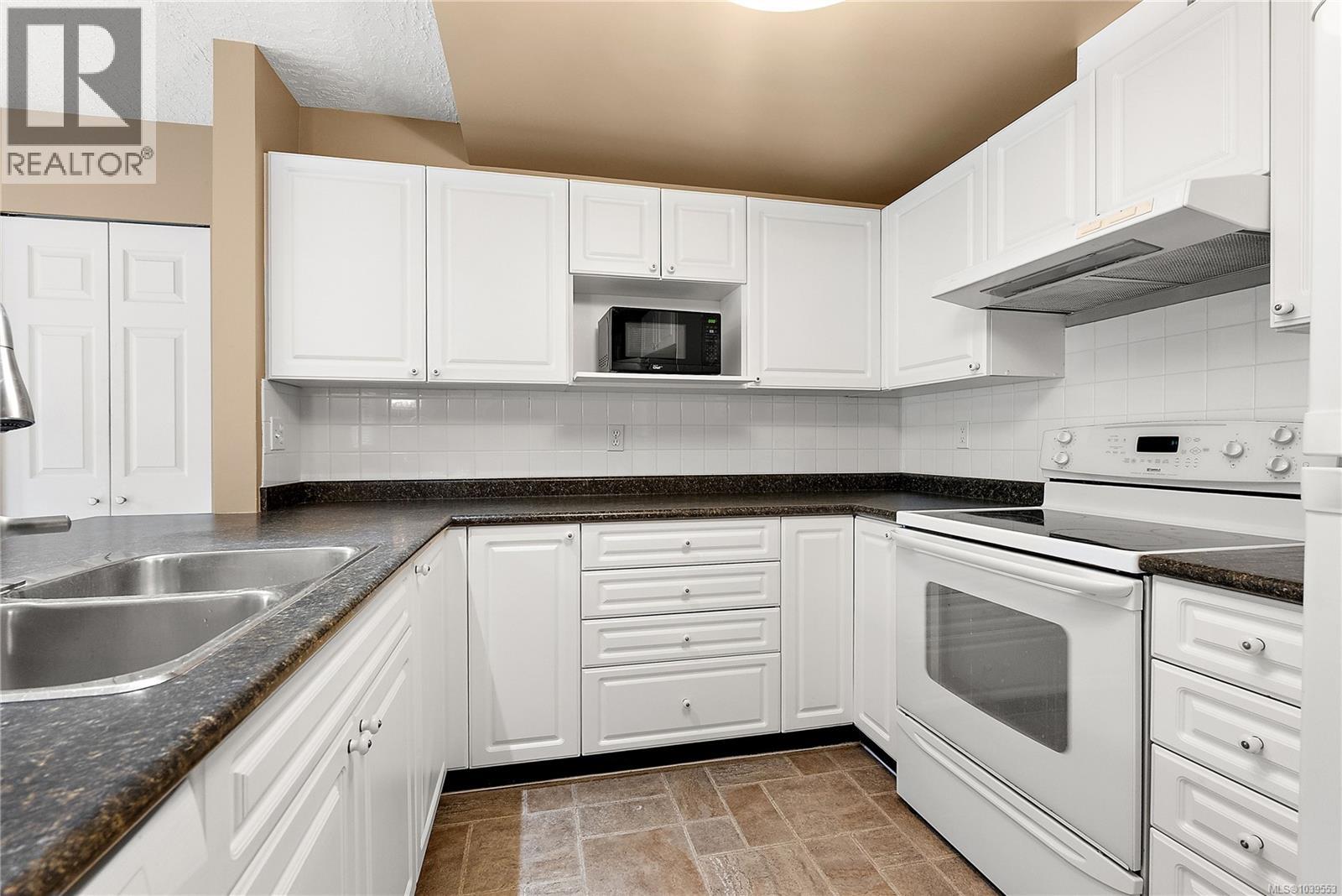 #8 850 Parklands Dr - 12