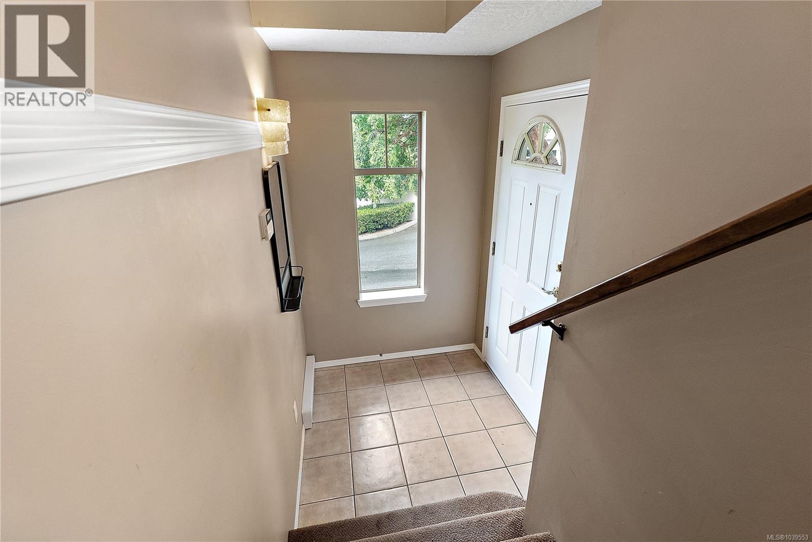 #8 850 Parklands Dr - 30