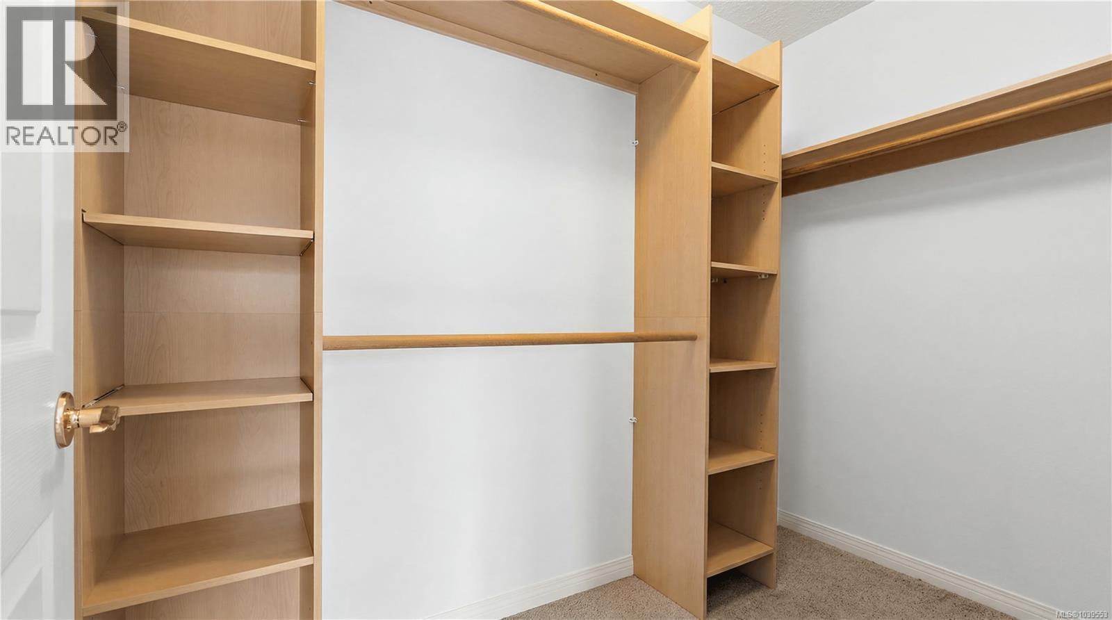 #8 850 Parklands Dr - 25