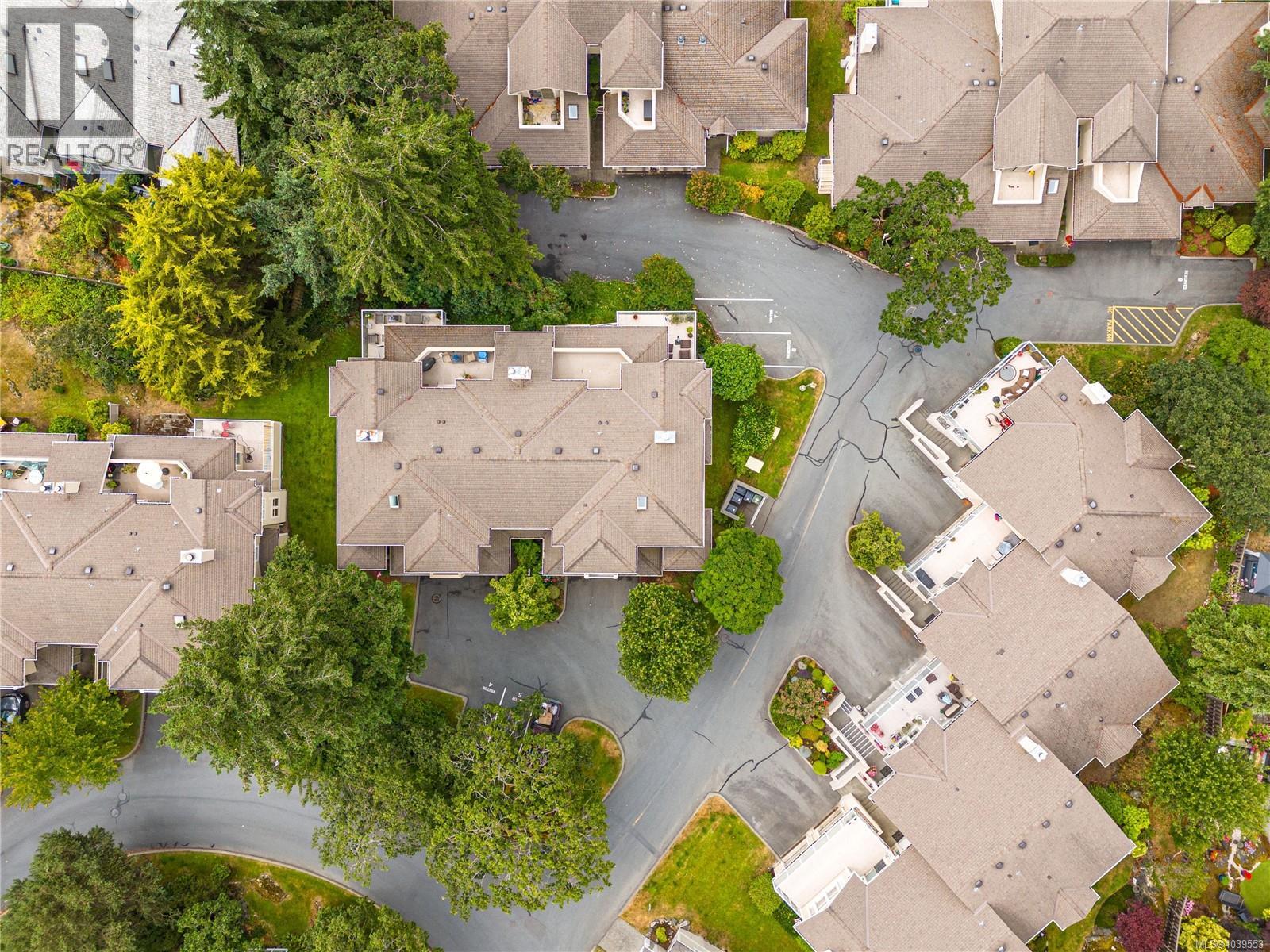 #8 850 Parklands Dr - 33