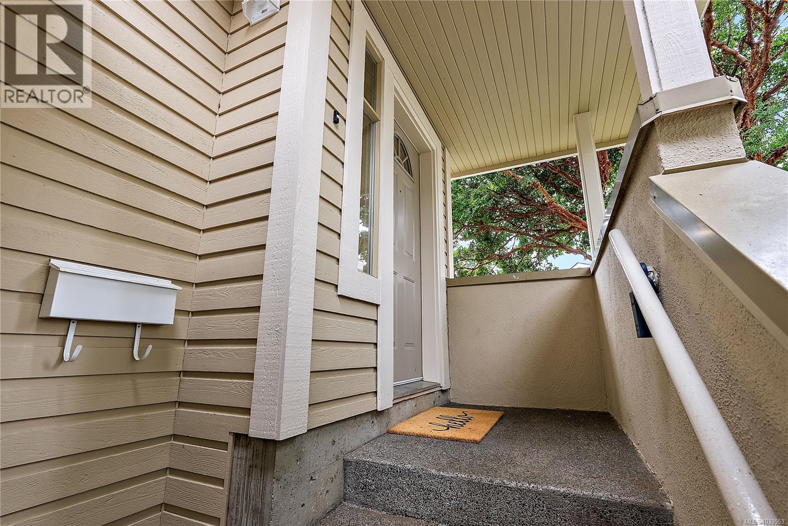 #8 850 Parklands Dr - 28