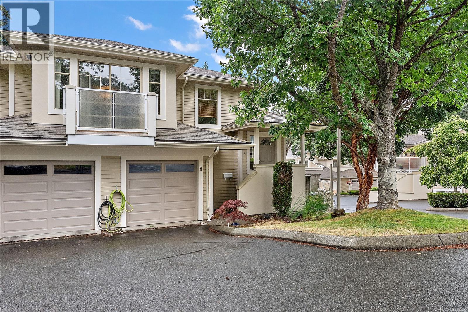 #8 850 Parklands Dr - 1
