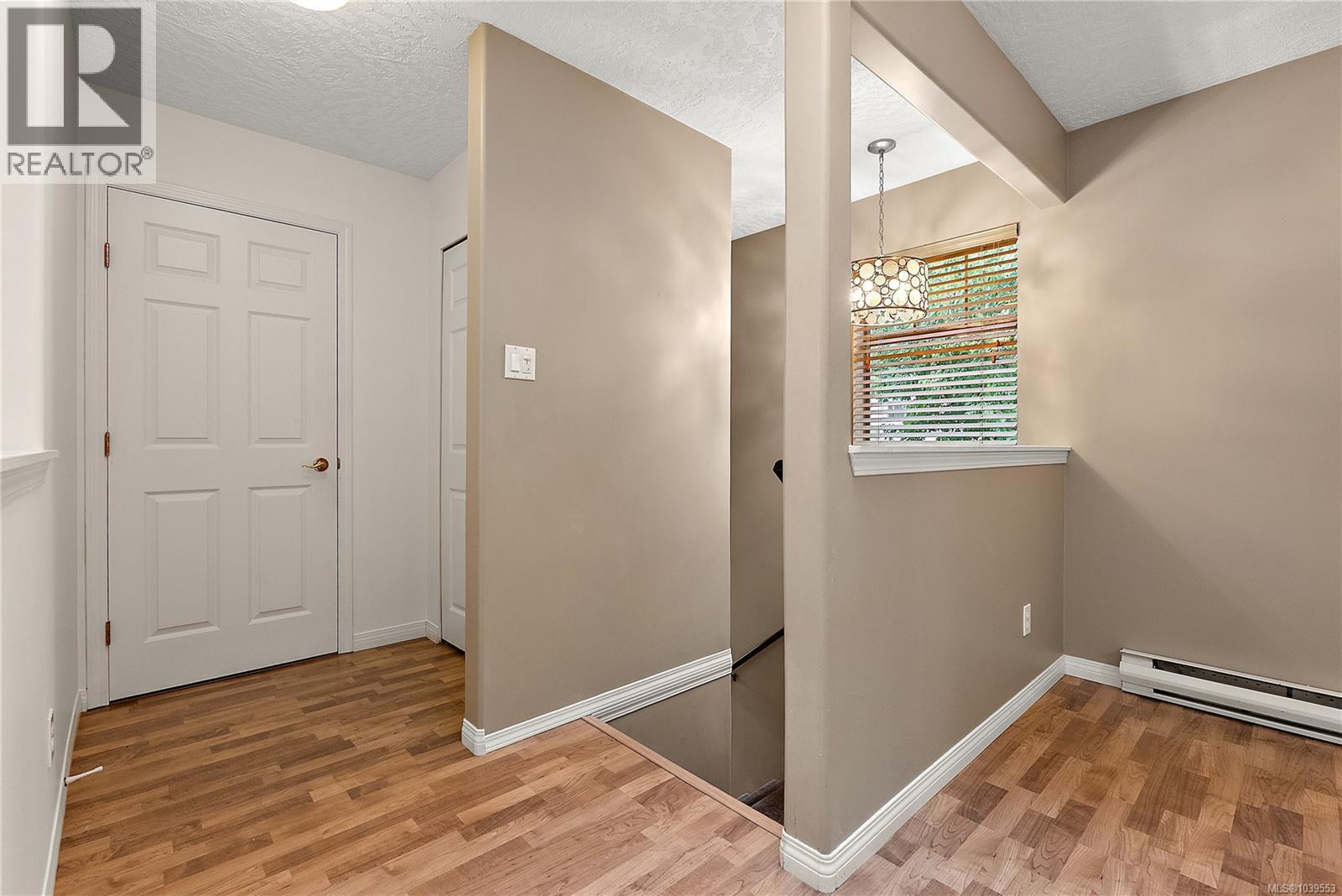 #8 850 Parklands Dr - 3