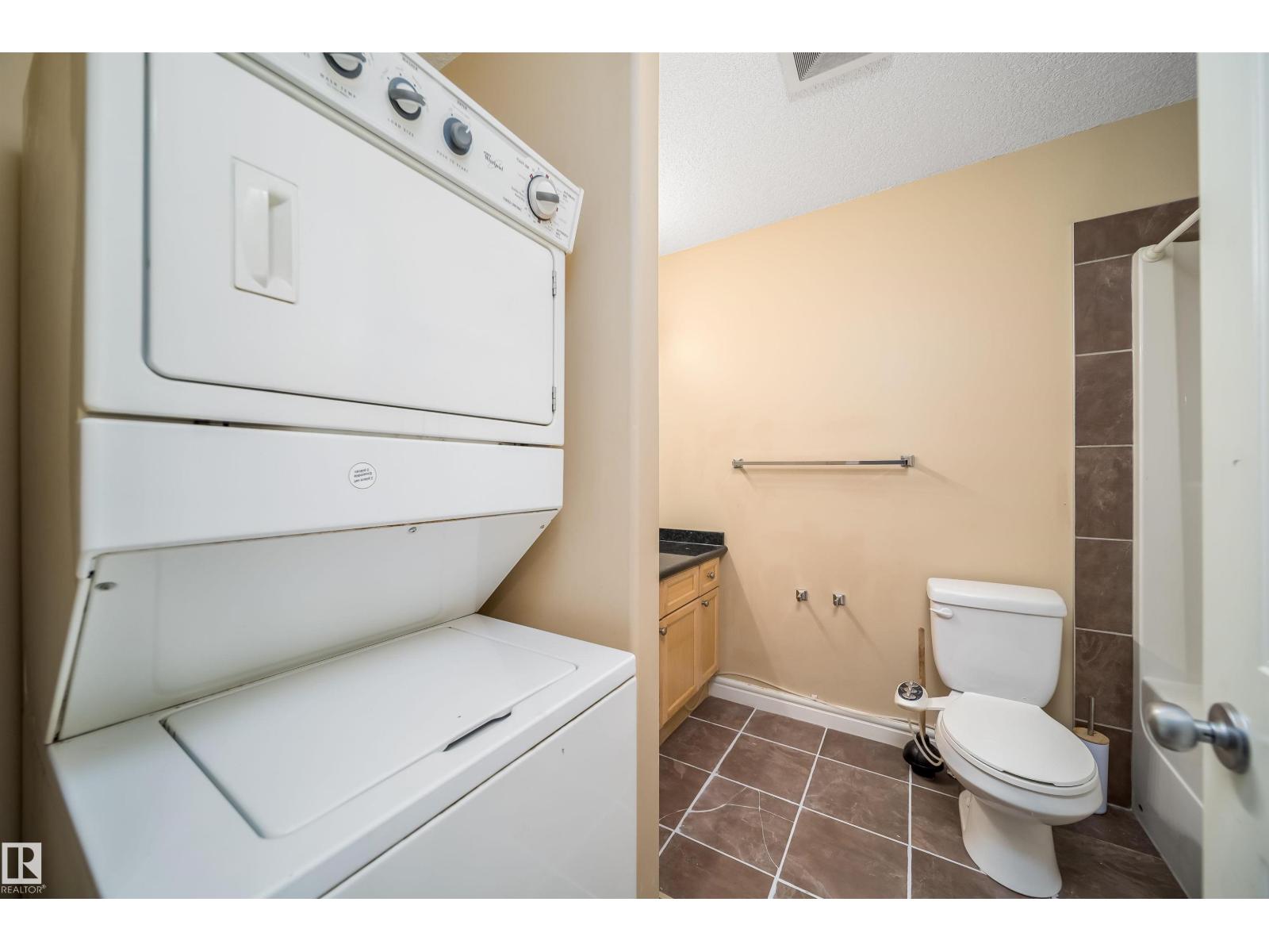 #46 15151 43 ST NW - 16