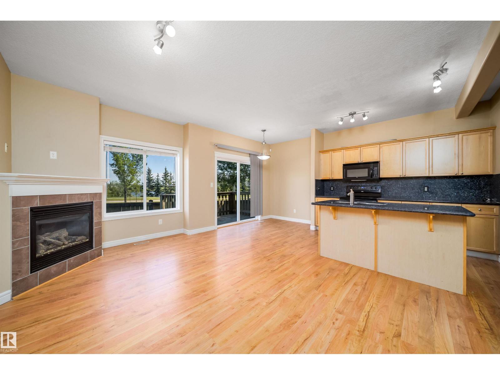 #46 15151 43 ST NW - 10