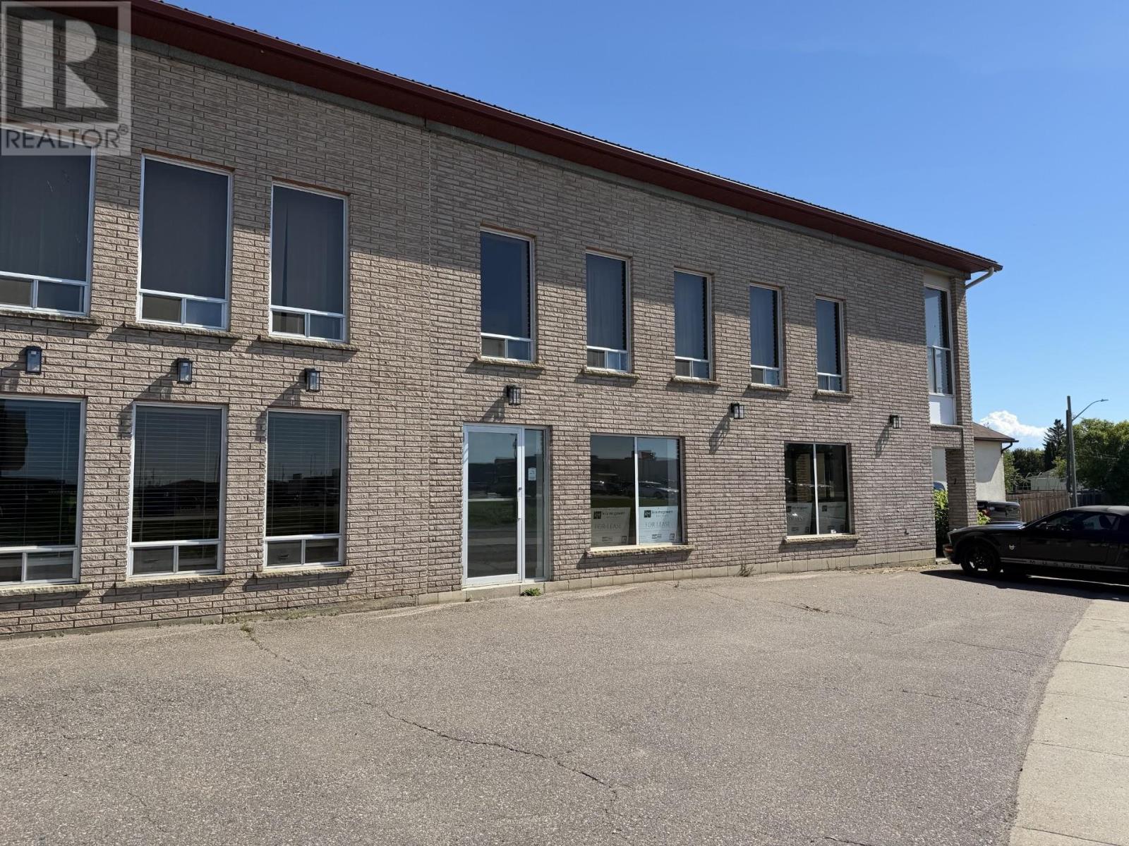 C 440 CENTRAL AVE, THUNDER BAY — photo 3