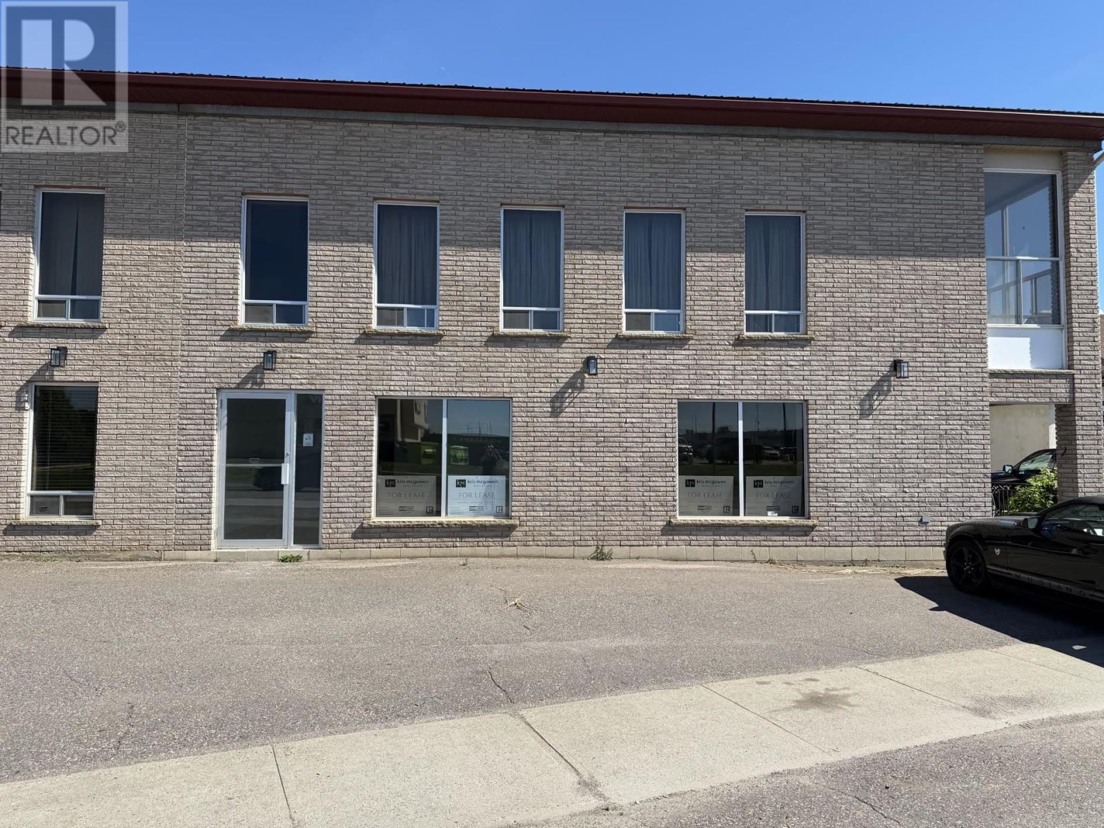 C 440 CENTRAL AVE, THUNDER BAY — photo 2