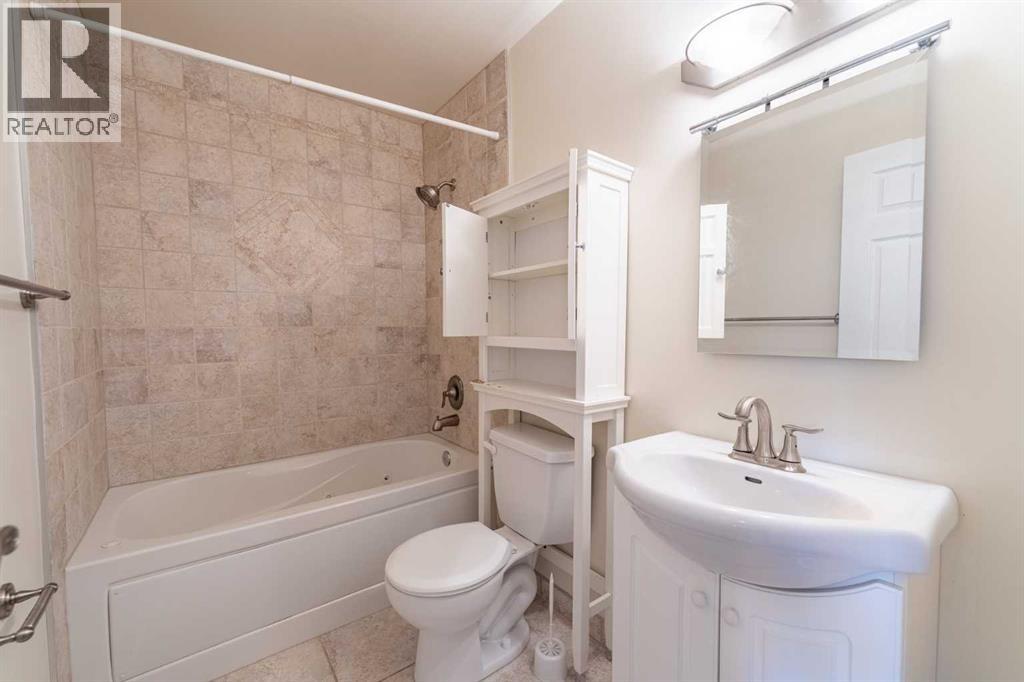 #20 6503 Ranchview Drive NW - 18