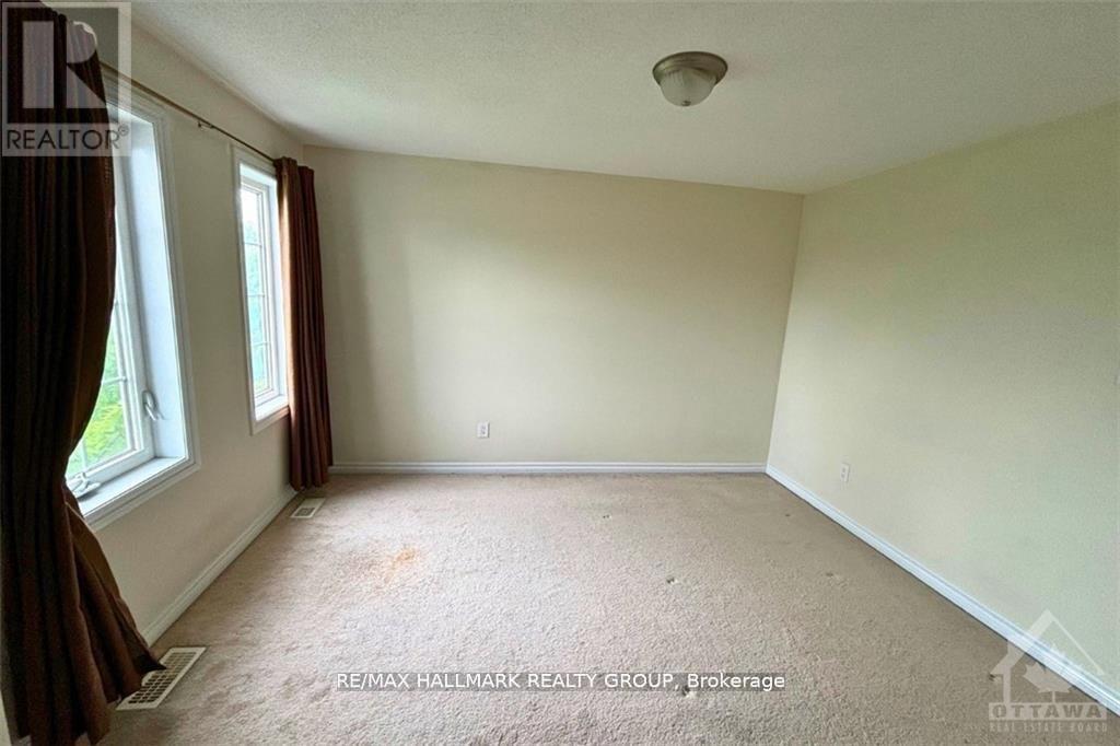 2 Bed, 2 Bath House for Rent in Ottawa – 2011 MADRID AVENUE, Ottawa – MLS# X13527264 - Image 14