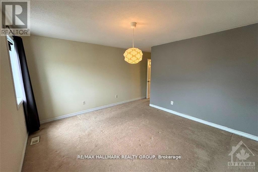 2 Bed, 2 Bath House for Rent in Ottawa – 2011 MADRID AVENUE, Ottawa – MLS# X13527264 - Image 18