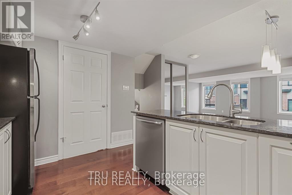 2 Bed, 2 Bath House for Rent in Ottawa – 19 – 122 LINDENSHADE DRIVE, Ottawa – MLS# X13527312 - Image 11