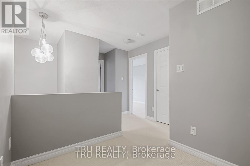 2 Bed, 2 Bath House for Rent in Ottawa – 19 – 122 LINDENSHADE DRIVE, Ottawa – MLS# X13527312 - Image 17