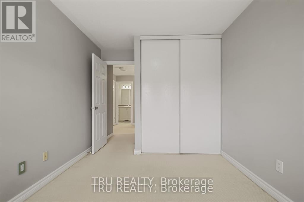 2 Bed, 2 Bath House for Rent in Ottawa – 19 – 122 LINDENSHADE DRIVE, Ottawa – MLS# X13527312 - Image 25