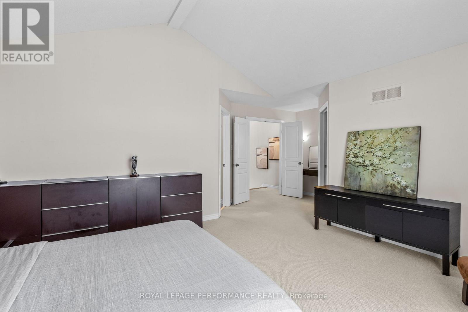 80A STONEHAVEN DRIVE - 25