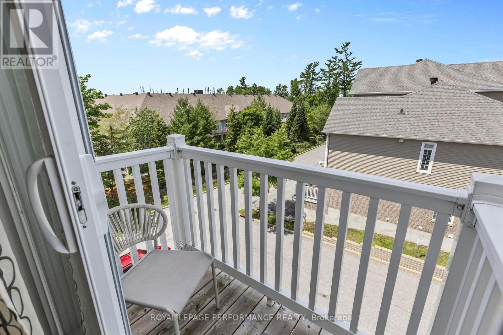 80A STONEHAVEN DRIVE - 26