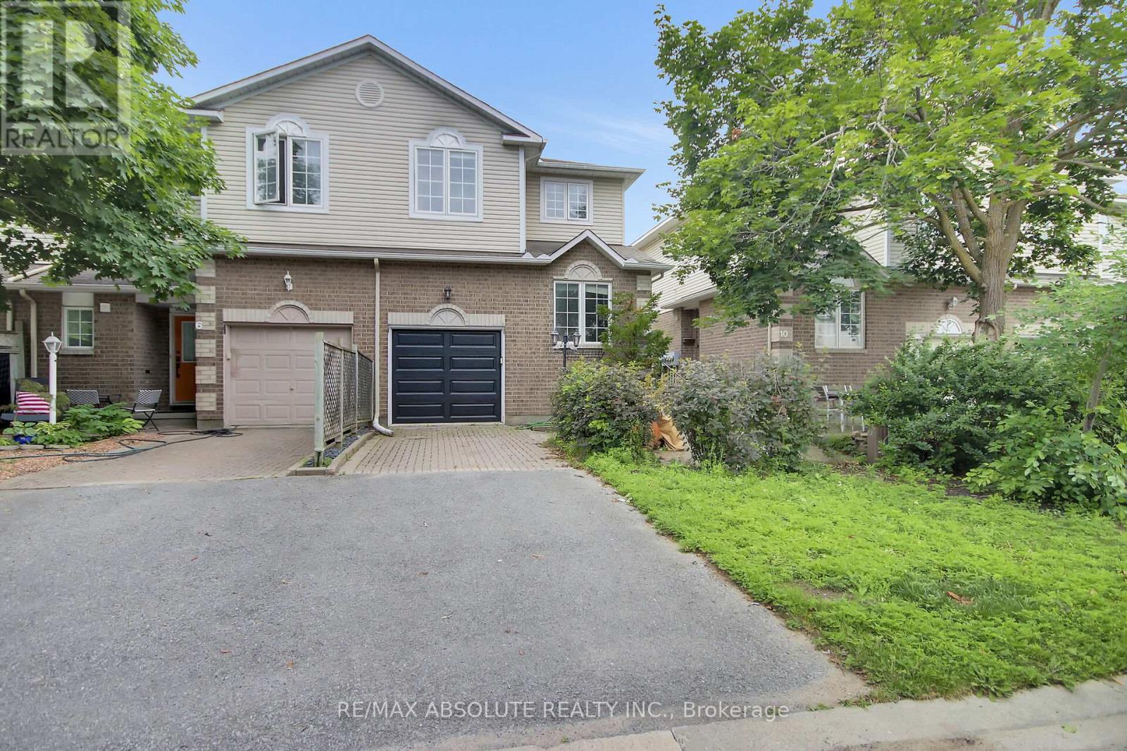 8 RIVERBANK COURT - 31