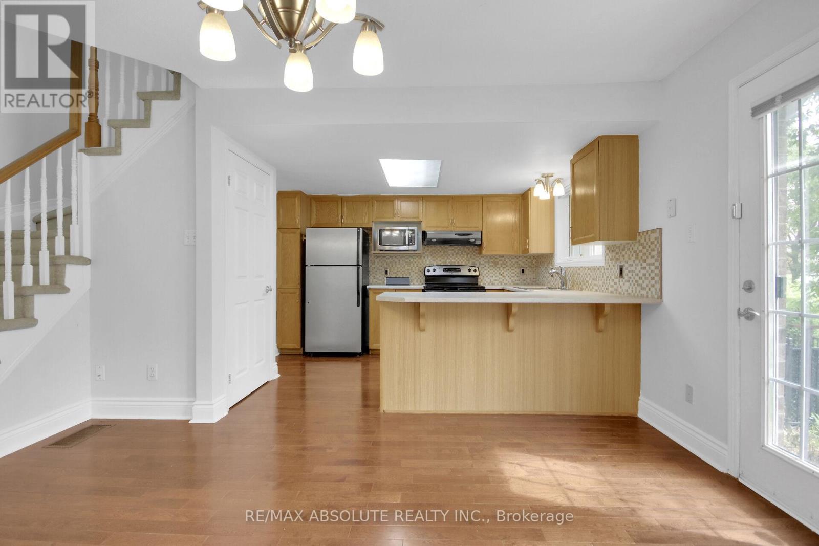 8 RIVERBANK COURT - 8
