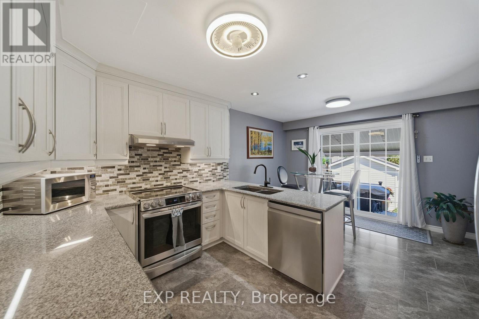 129 PIMPRENELLE TERRACE - 12