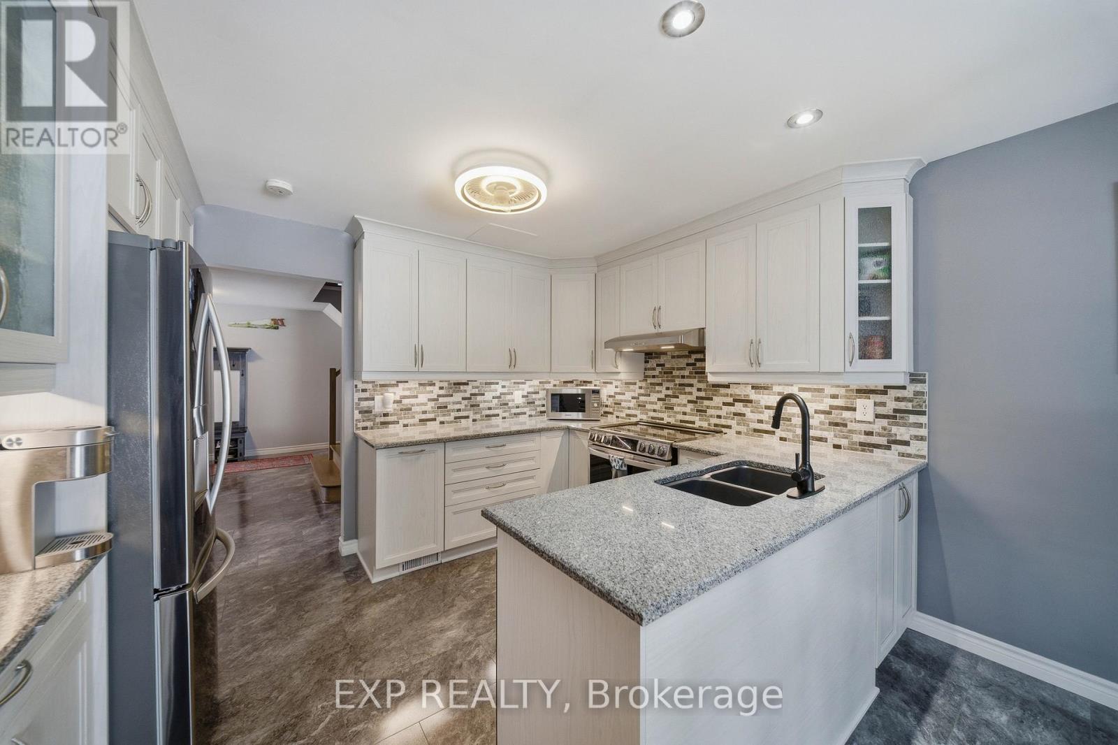 129 PIMPRENELLE TERRACE - 13