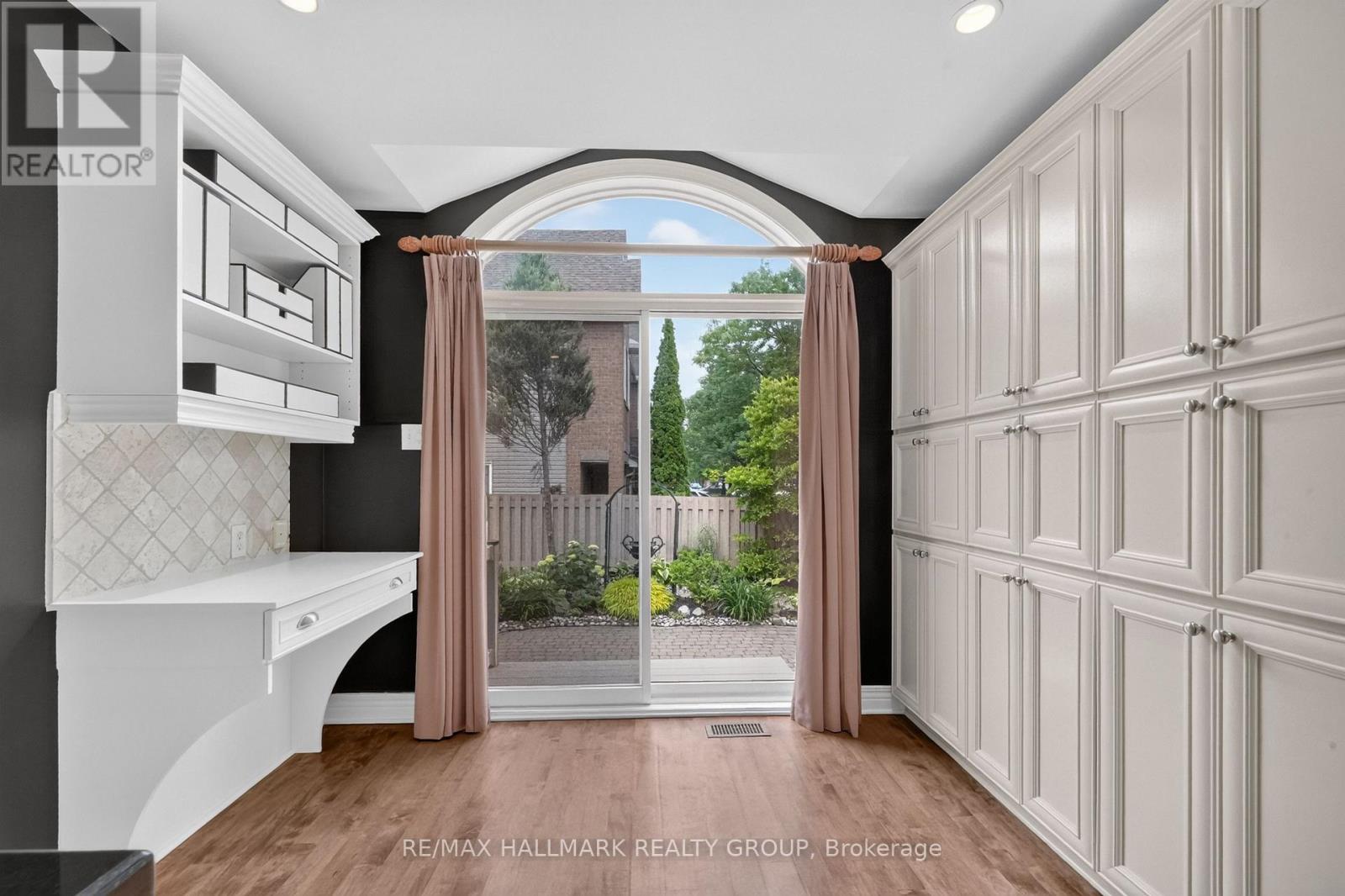 615 AQUAVIEW DRIVE - 13
