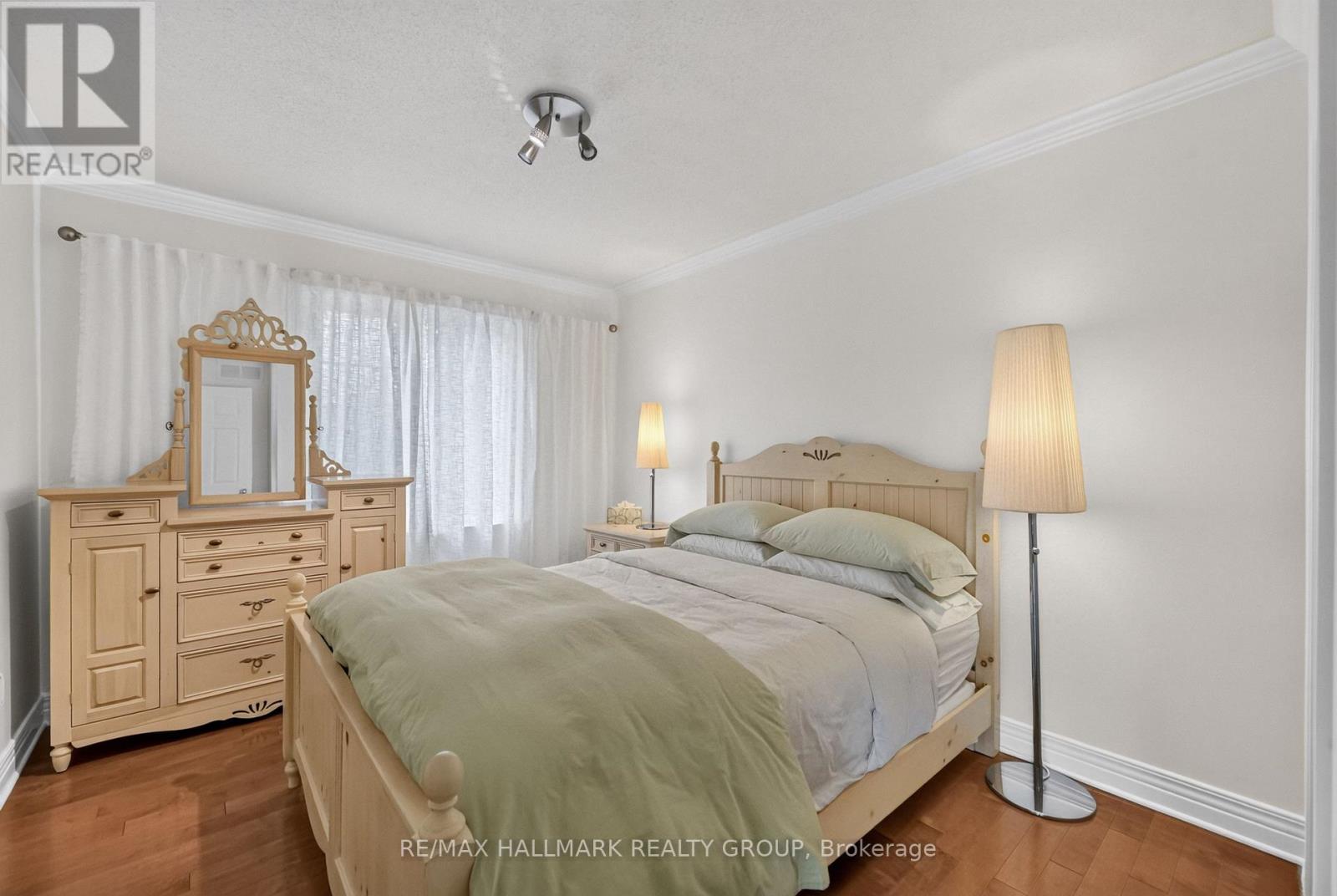 615 AQUAVIEW DRIVE - 21