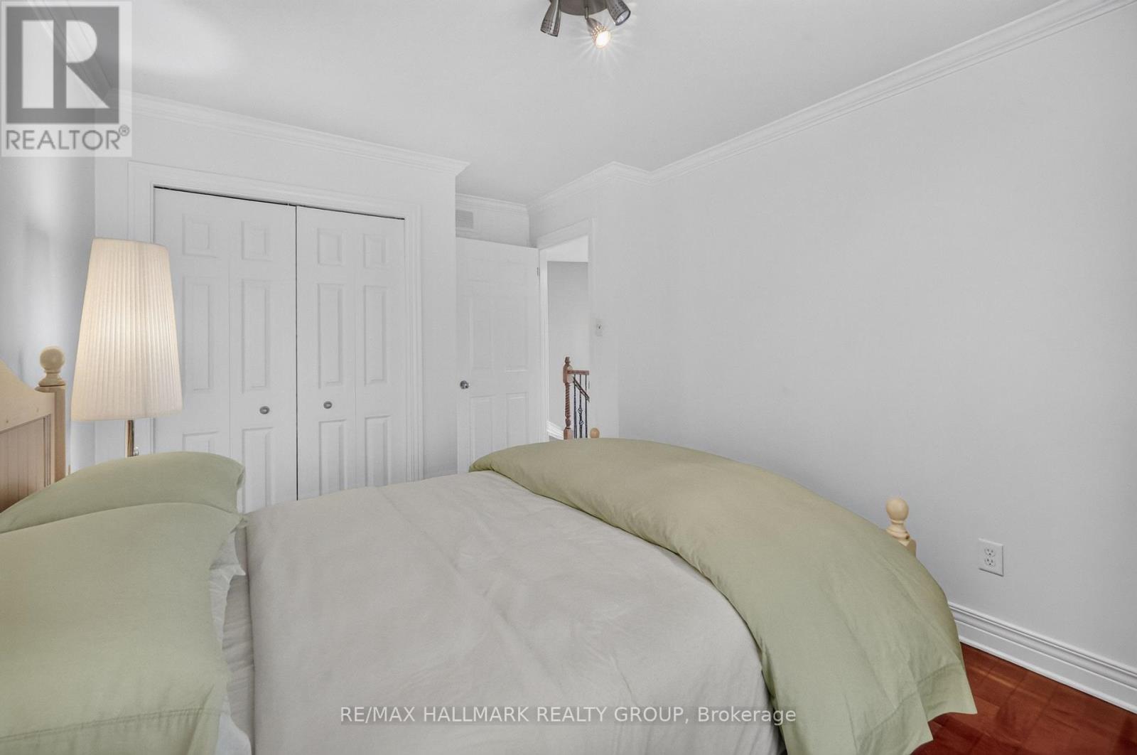 615 AQUAVIEW DRIVE - 22