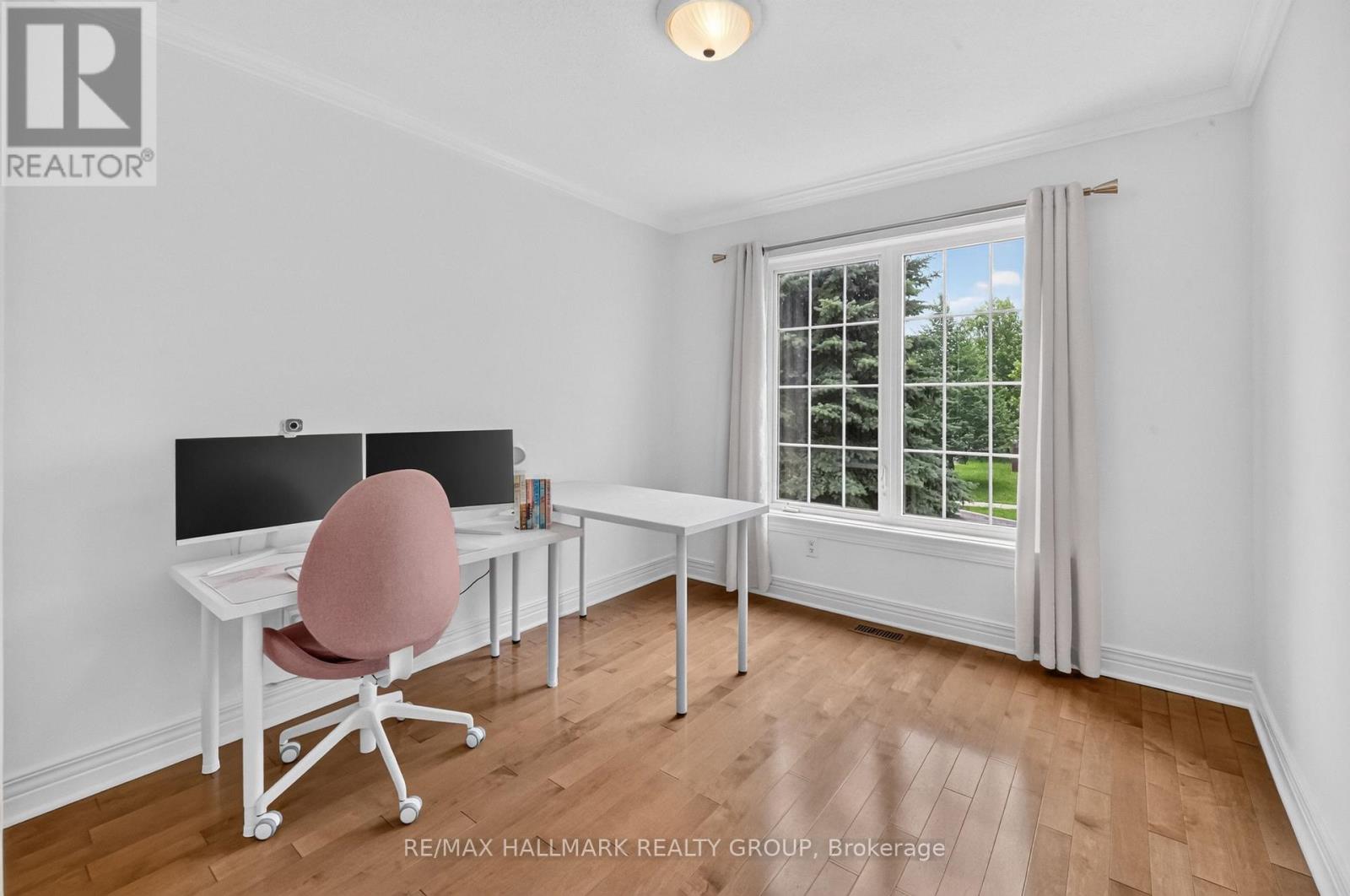 615 AQUAVIEW DRIVE - 23
