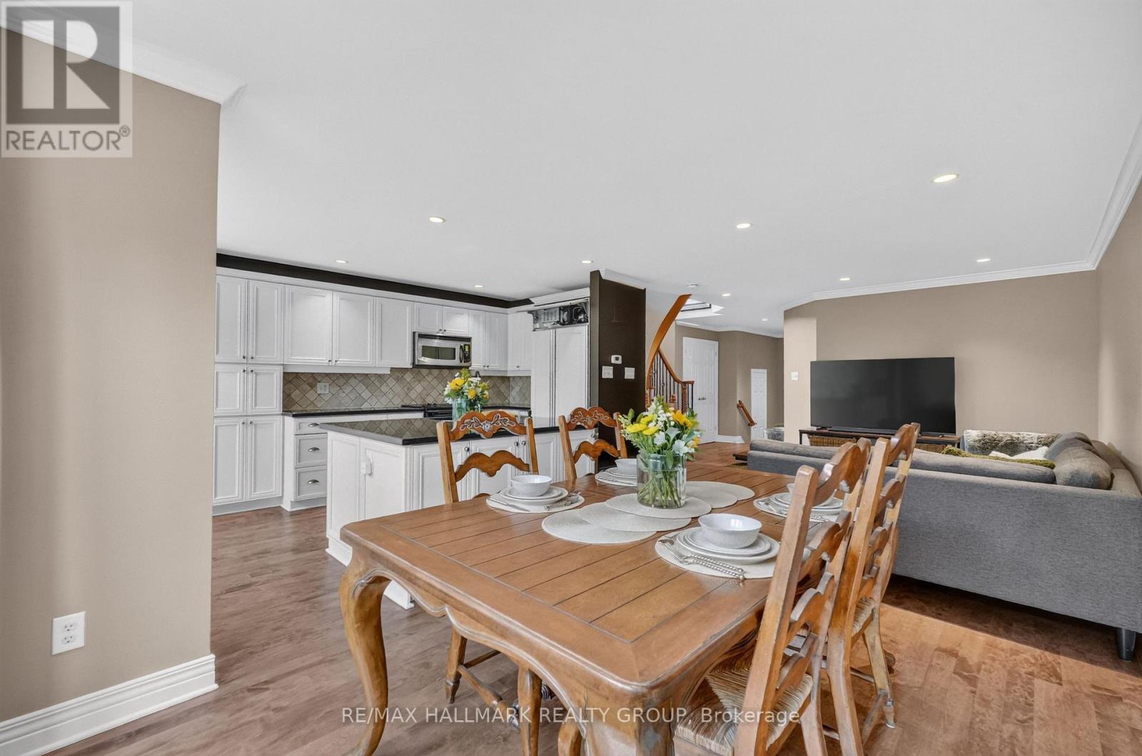 615 AQUAVIEW DRIVE - 9