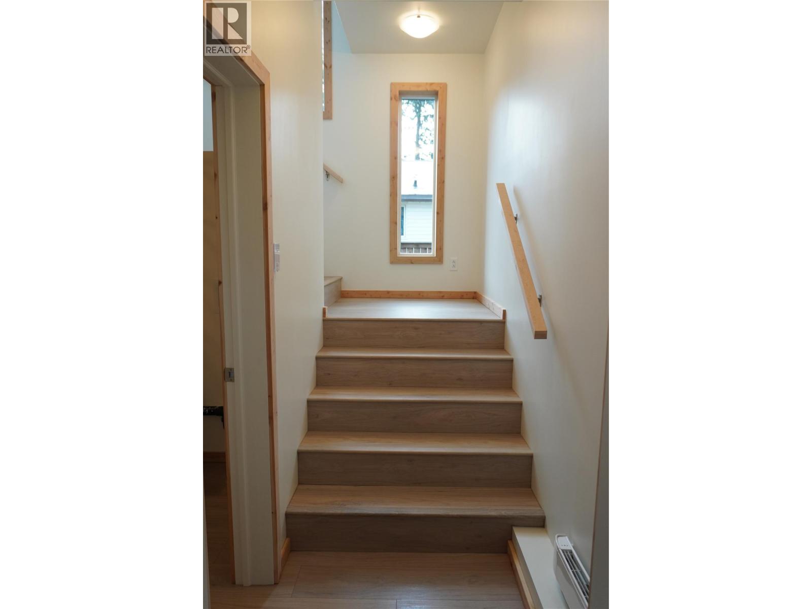 905 13 Avenue S - 12