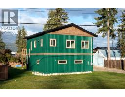 Primary Bedroom - 905 13 Avenue S, Golden, BC V0A1H0 Photo 9