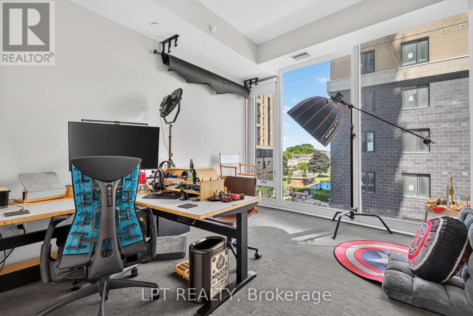 #307 111 CHAMPAGNE AVENUE S - 14
