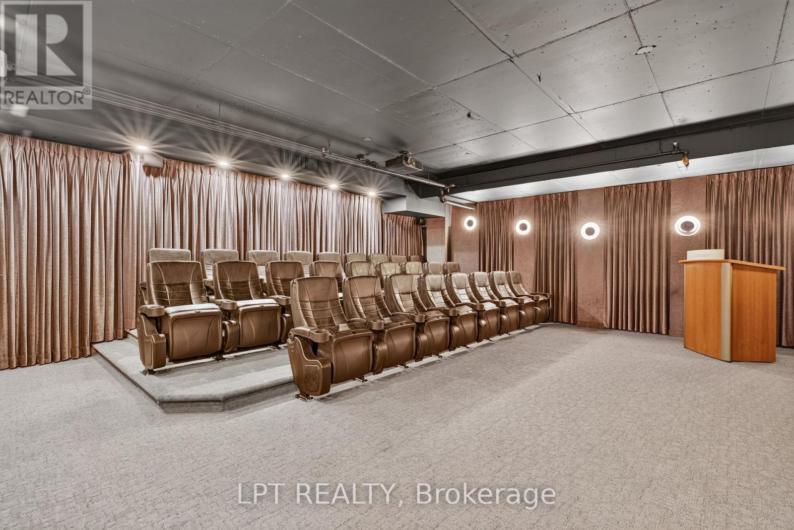 #307 111 CHAMPAGNE AVENUE S - 36