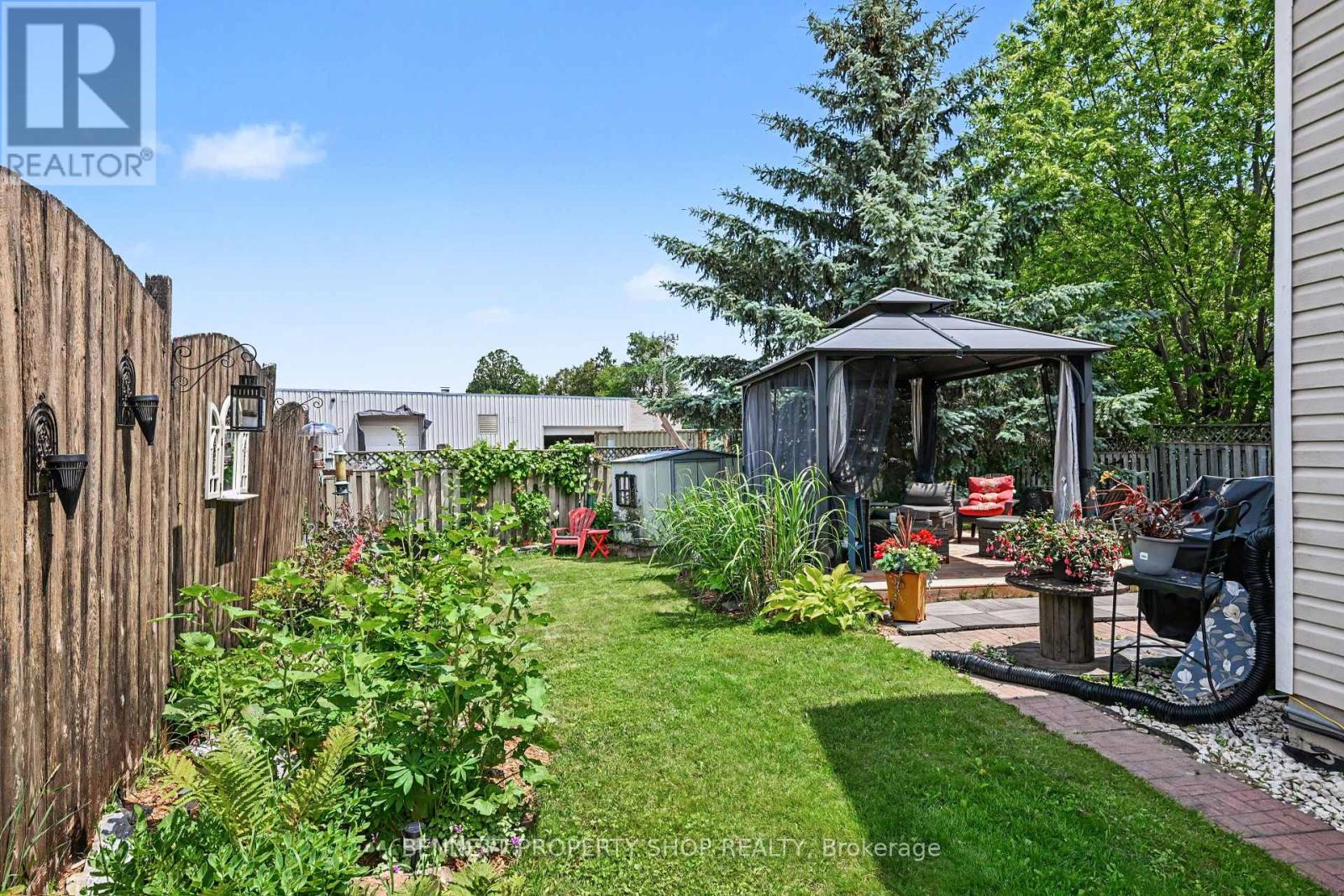 9 HUYCK DRIVE - 14