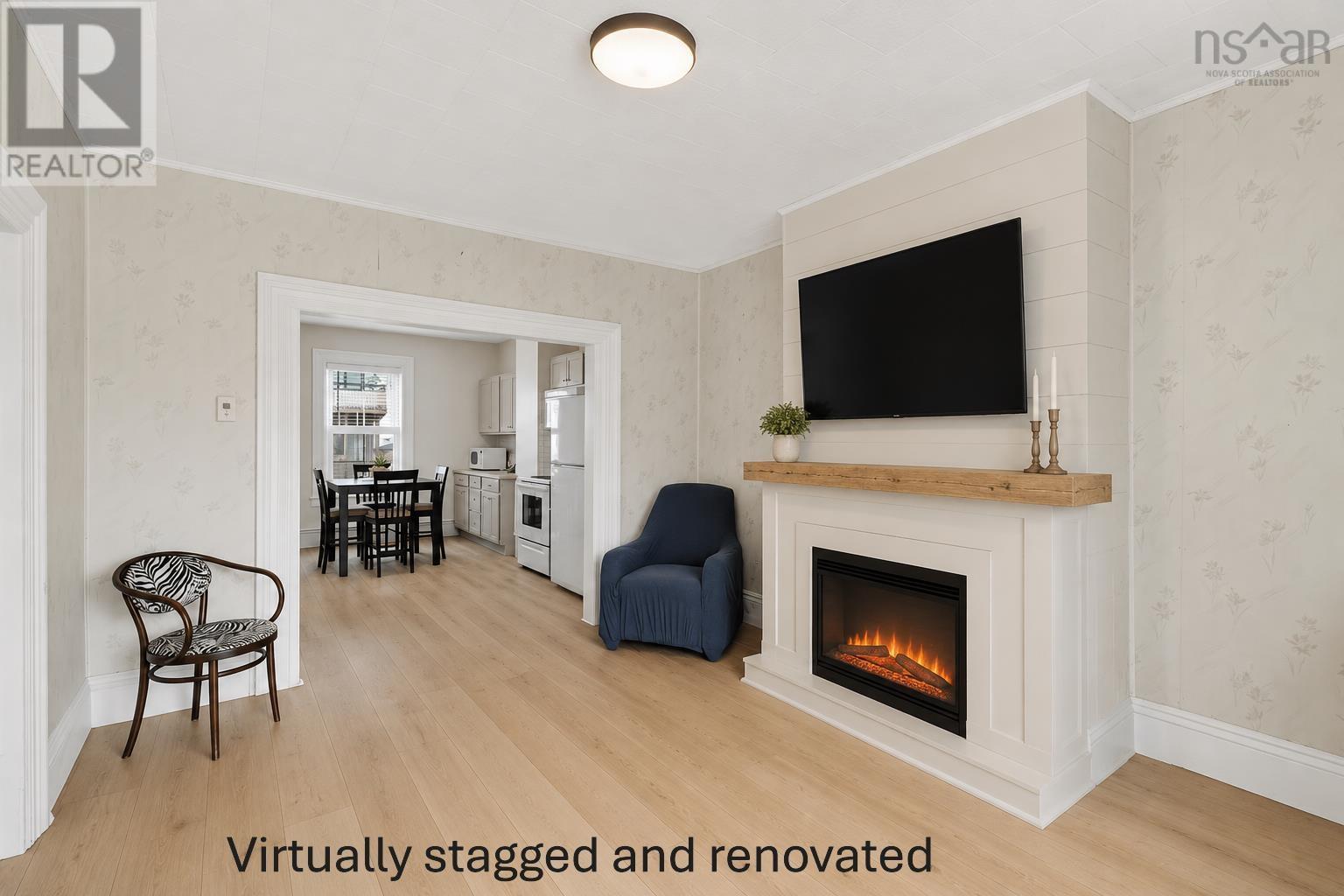 2490 John Street - 12