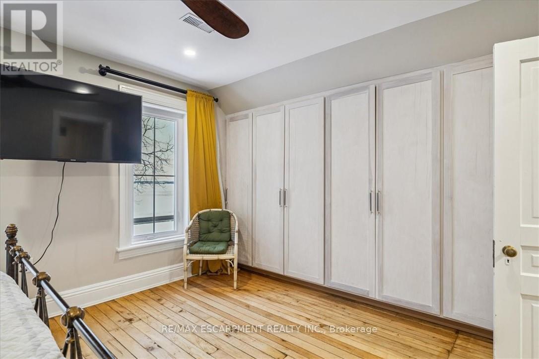 110 CREAM STREET - 19