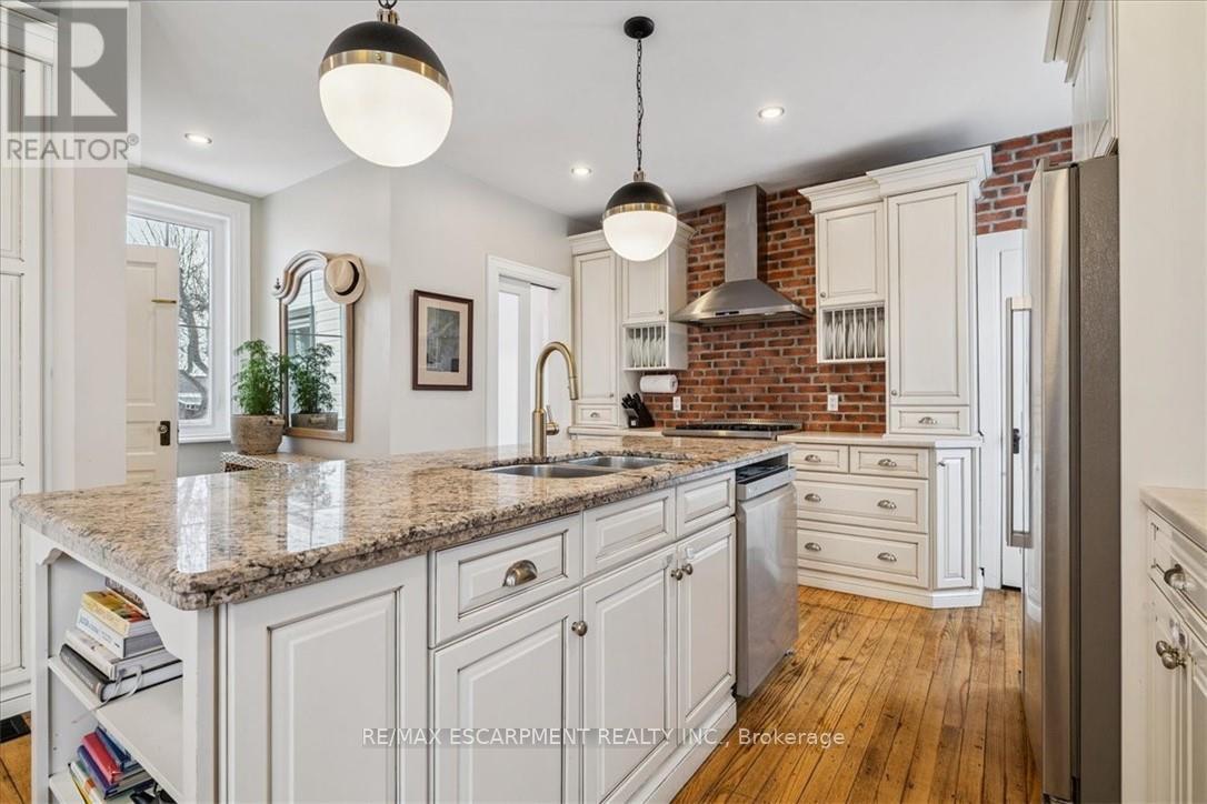 110 CREAM STREET - 15