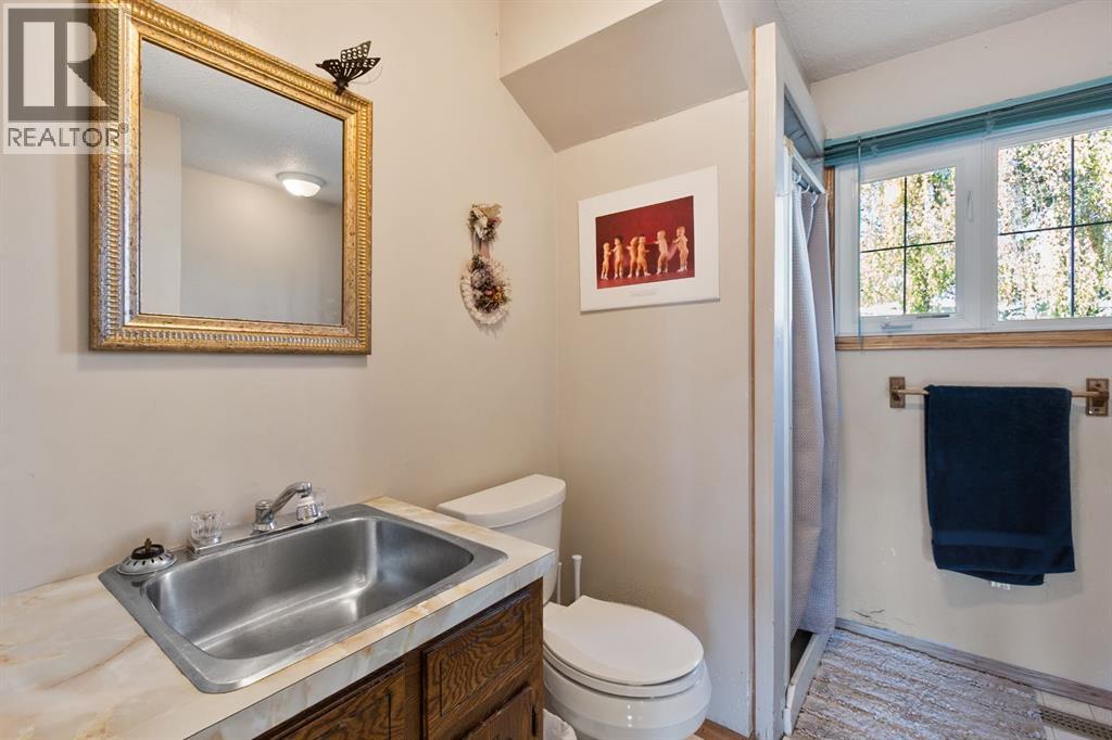 5445 56 Street - 23