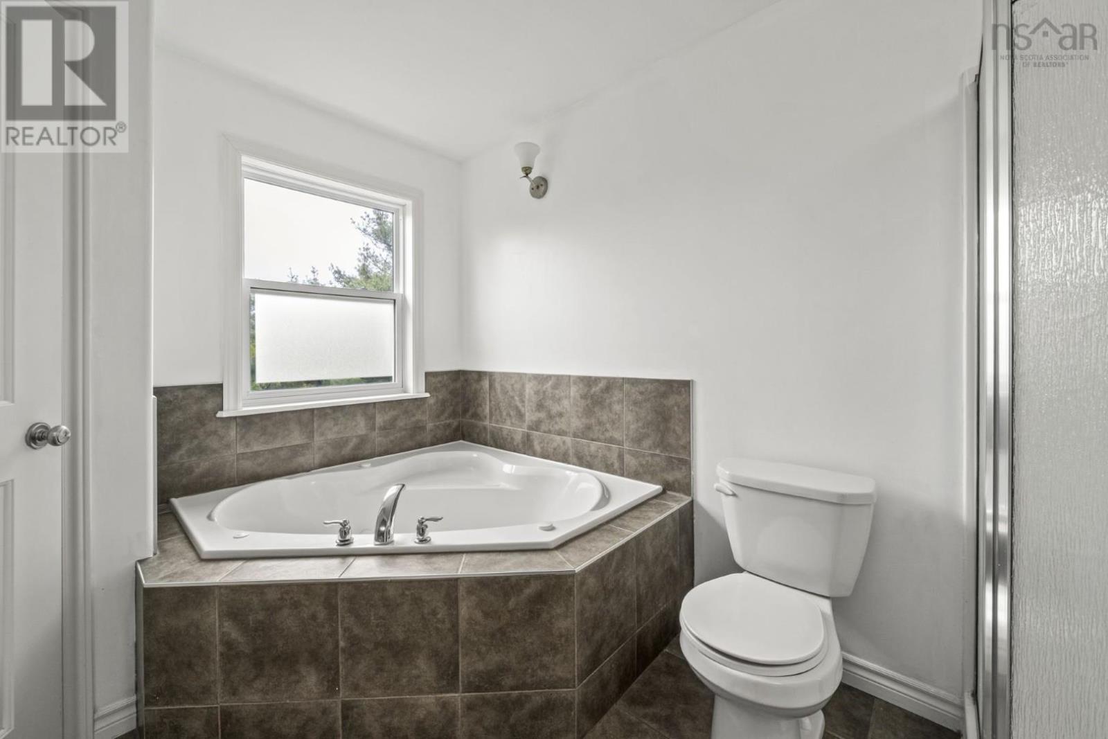 138 Transom Drive - 27