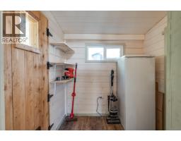 1040 Mcclay Way, Gabriola Island, BC V0R1X3 Photo 8