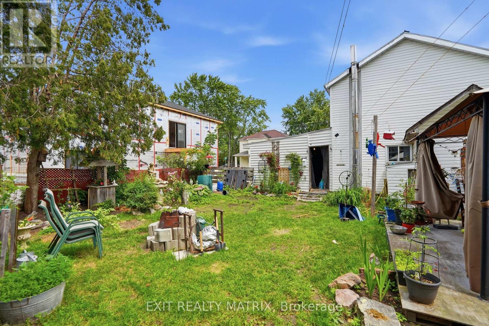 10 PETER STREET - 22