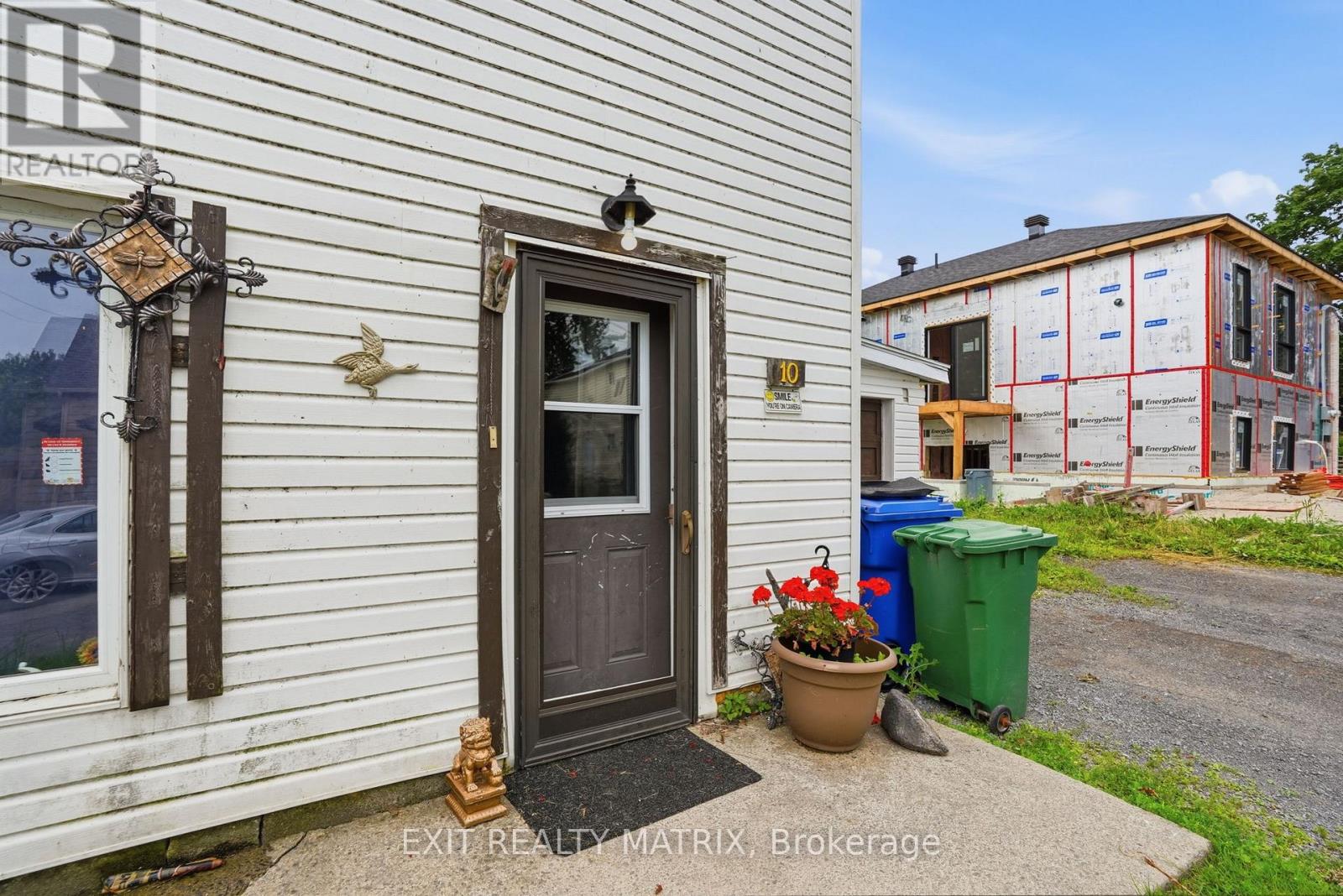 10 PETER STREET - 3